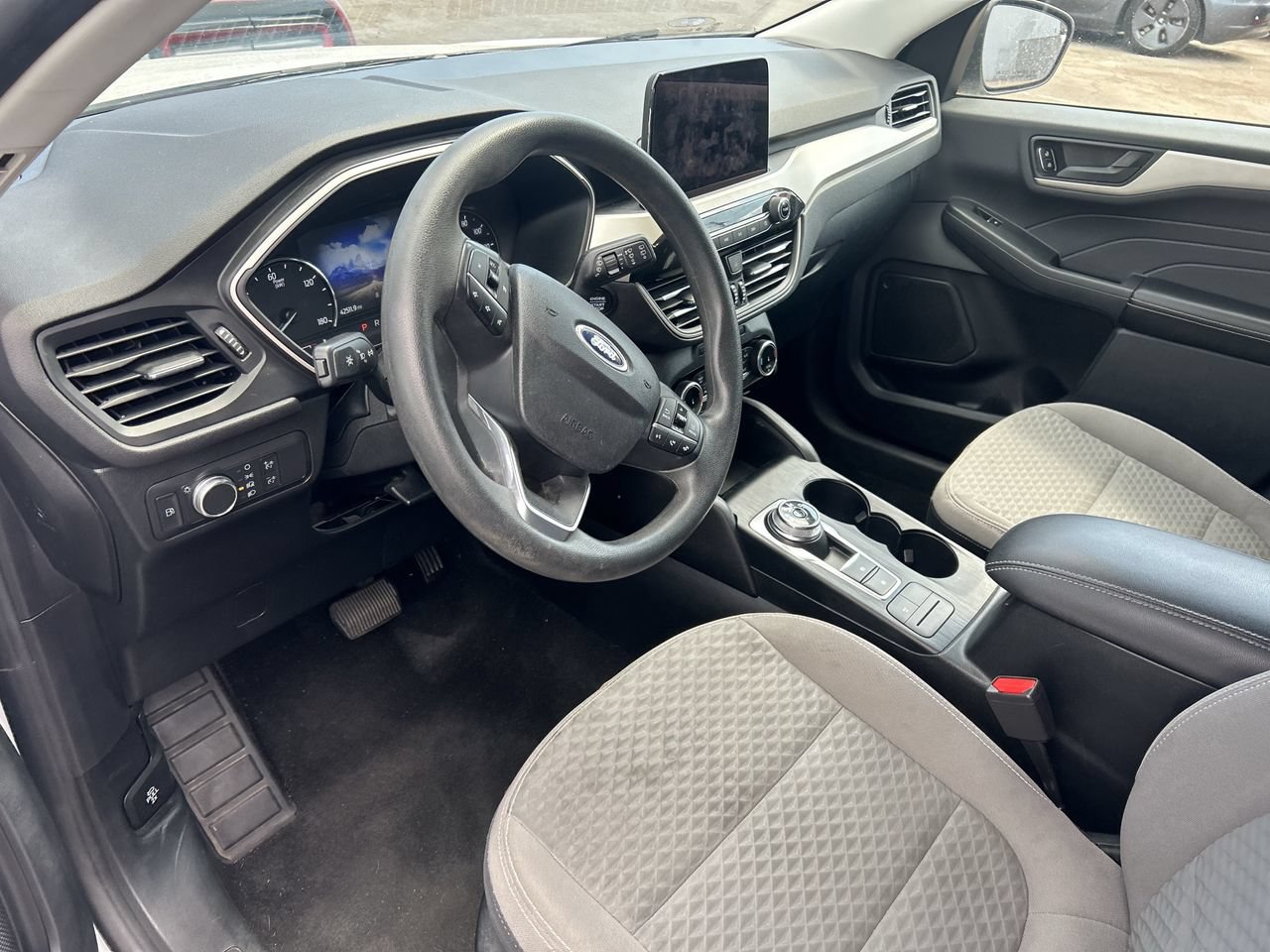 Used 2022 Ford Escape SE AWD/4WD image 10