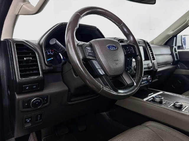 Used 2019 Ford Expedition Limited w/ Equipment Group 301A AWD/4WD image 20