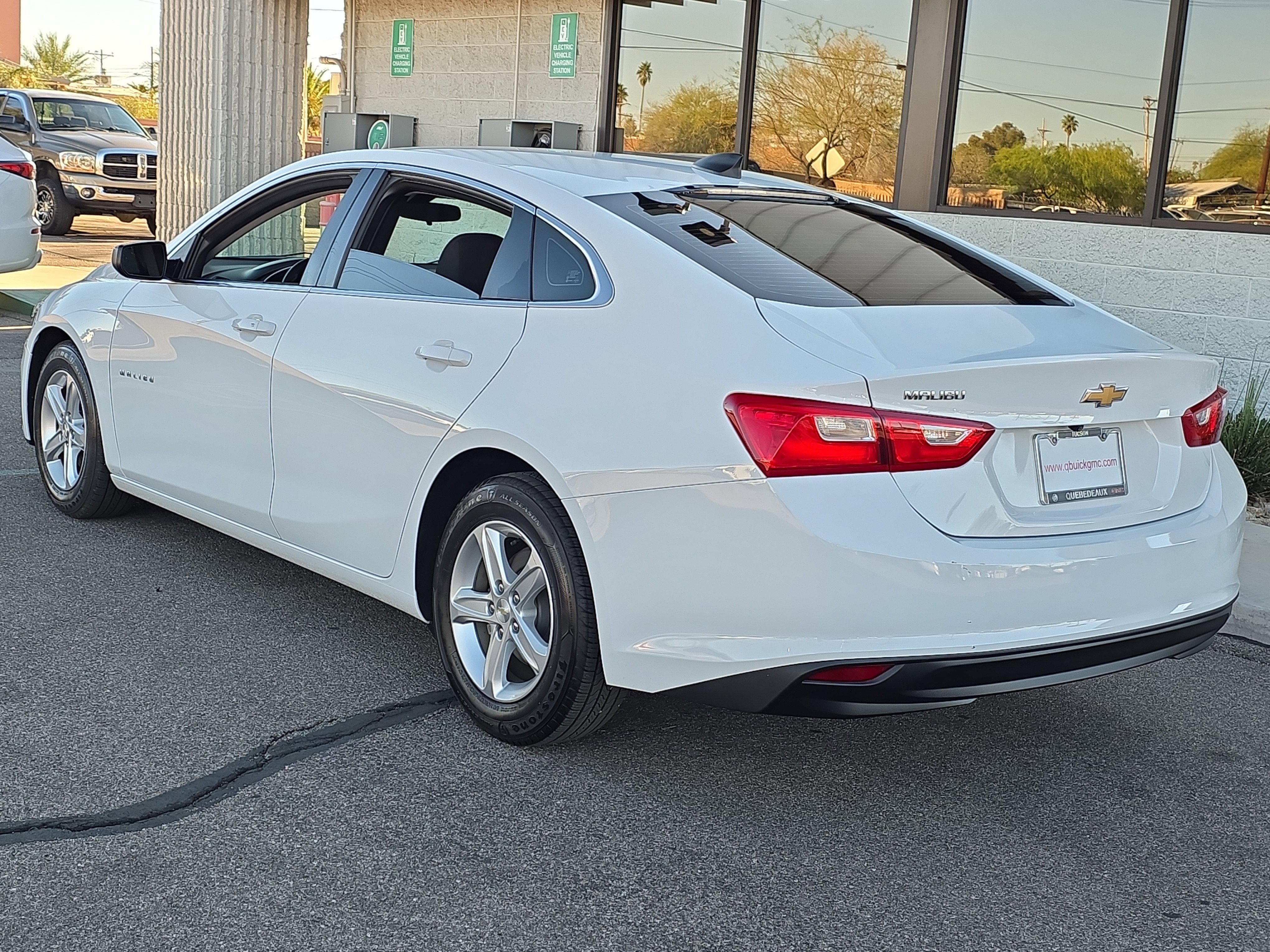 Used 2020 Chevrolet Malibu LS image 4