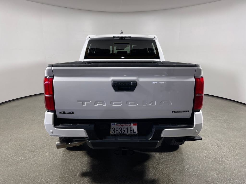 Certified 2025 Toyota Tacoma TRD Off-Road w/ TRD Off Road Premium Package AWD/4WD image 4