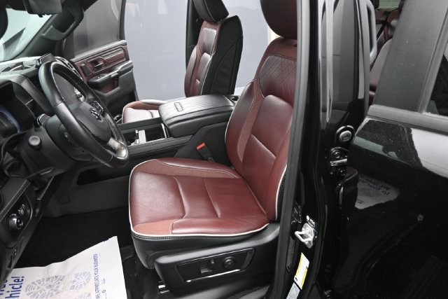 Used 2025 RAM 1500 Limited AWD/4WD image 19