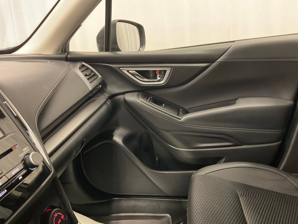 Used 2022 Subaru Forester Premium image 21