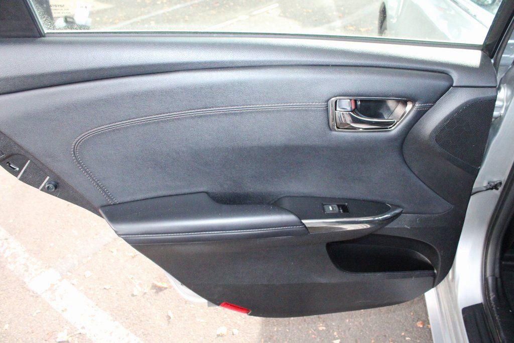 Used 2017 Toyota Avalon XLE image 45