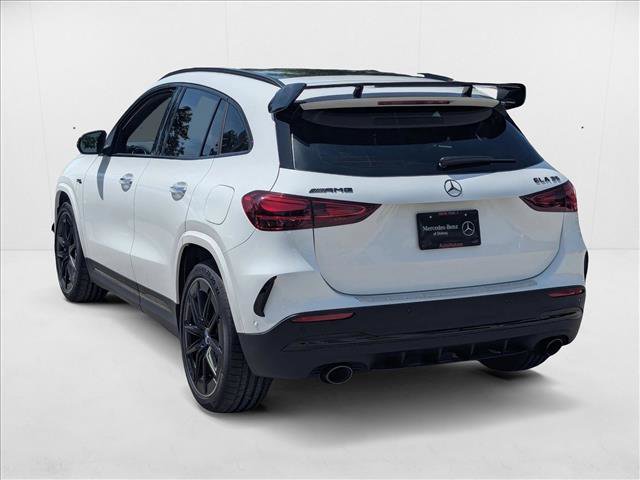 New 2026 Mercedes-Benz GLA 35 AMG 4MATIC image 8