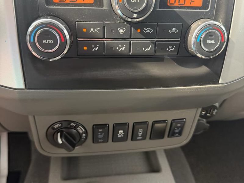 Used 2020 Nissan Frontier SV w/ Midnight Edition Floor Mats AWD/4WD image 17