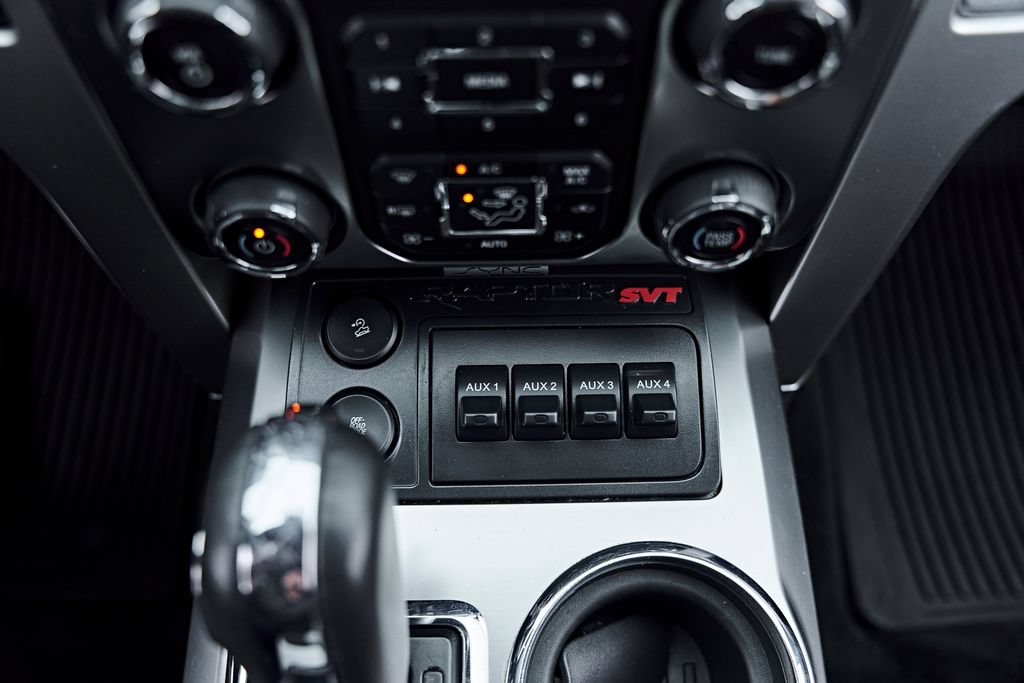 Used 2013 Ford F150 Raptor w/ Luxury Equipment Group AWD/4WD image 63