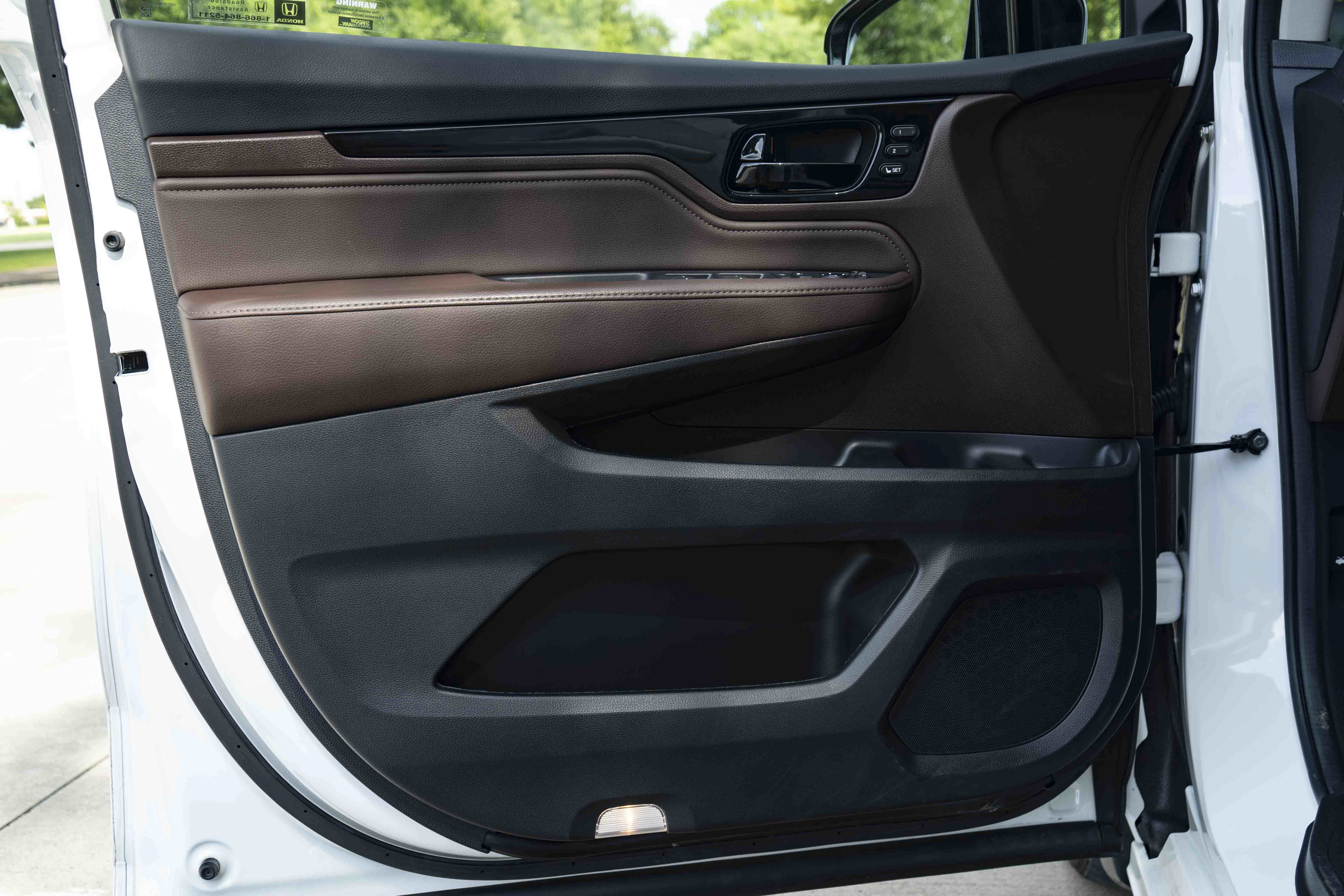 Certified 2025 Honda Odyssey Elite image 37