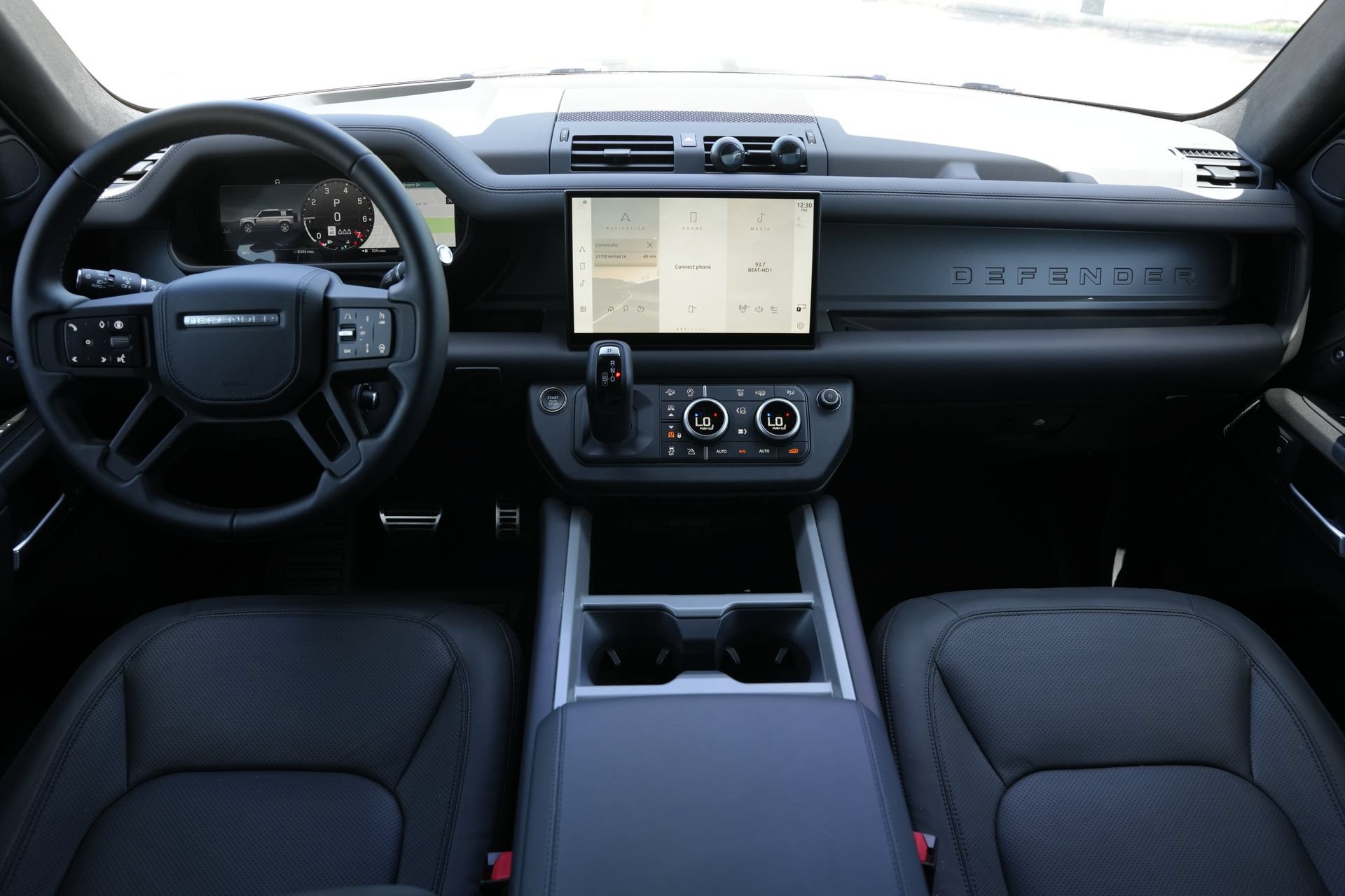 Used 2025 Land Rover Defender 110 X AWD/4WD image 8