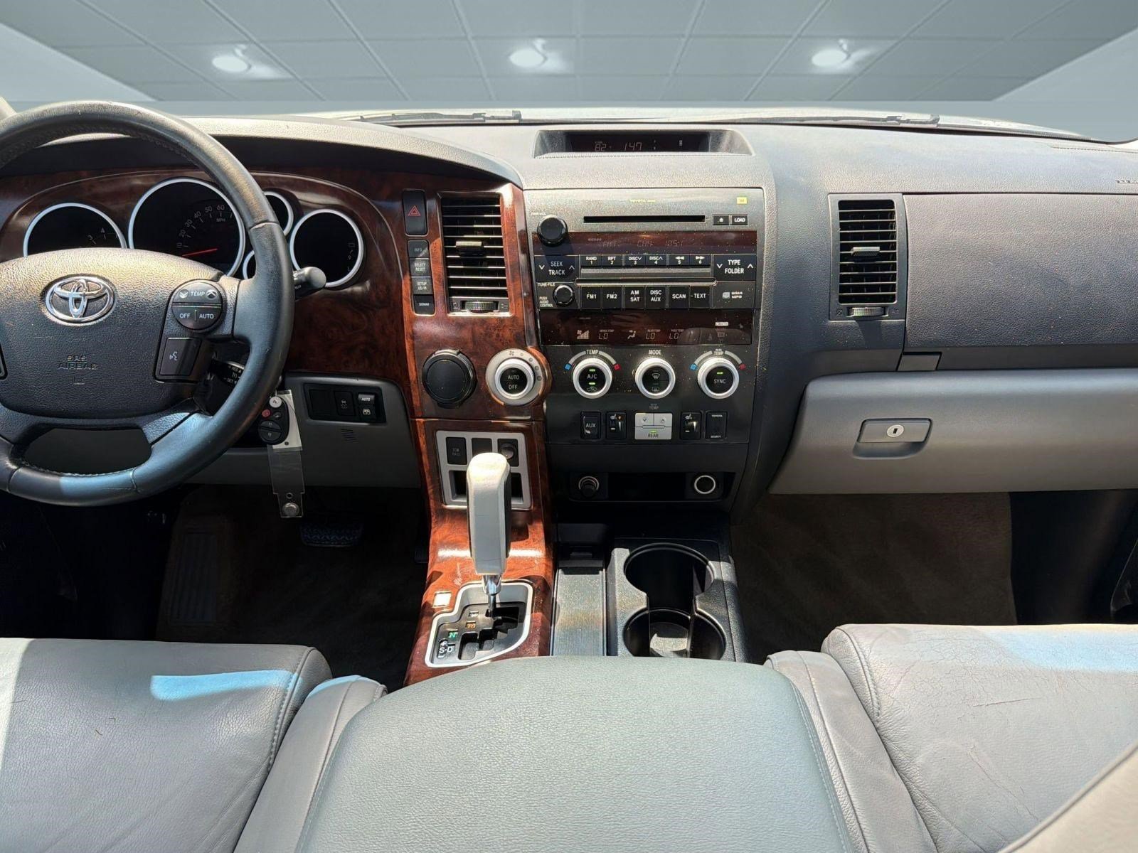 Used 2008 Toyota Sequoia Limited RWD image 16