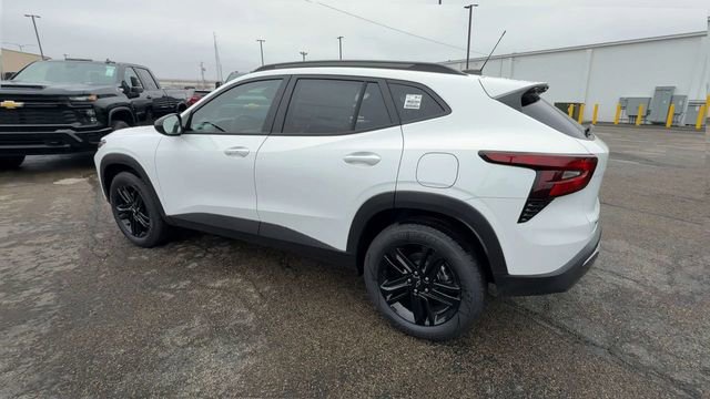New 2026 Chevrolet Trax ACTIV w/ Sunroof Package FWD image 6