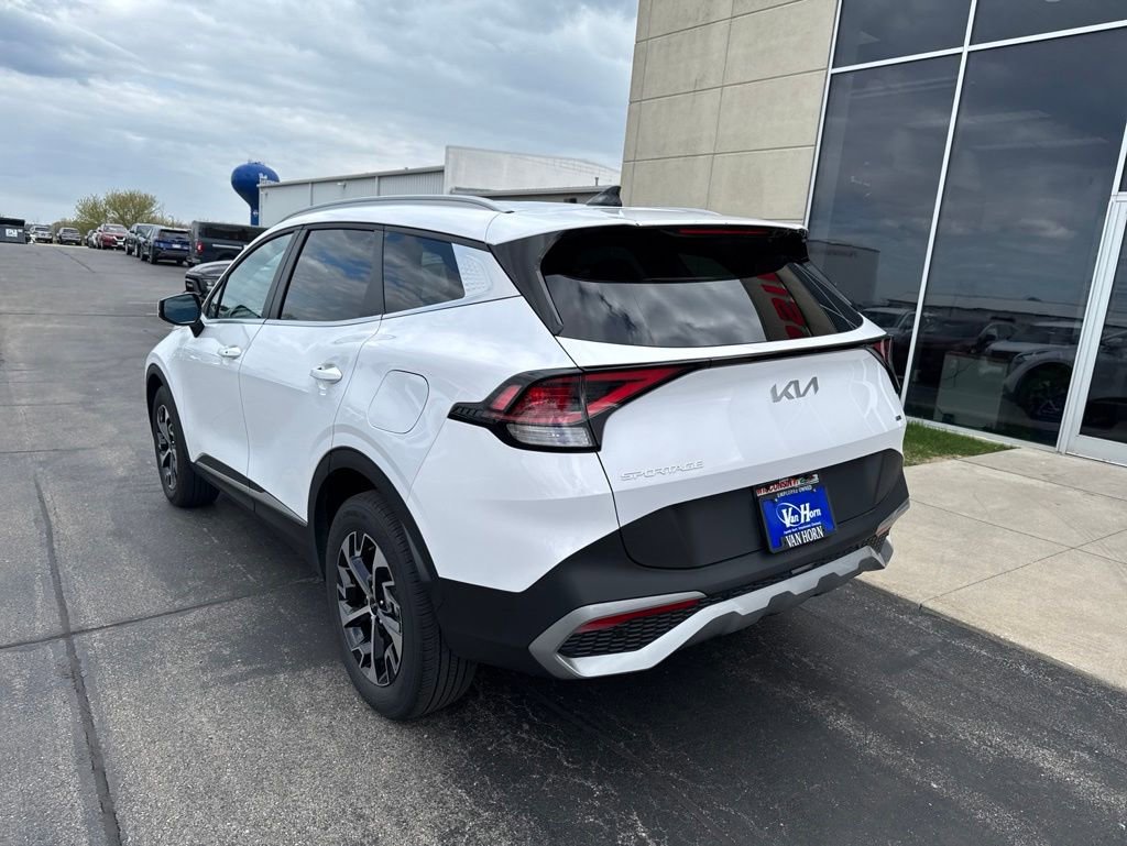 Used 2023 Kia Sportage EX AWD/4WD image 14