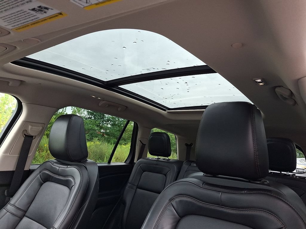 Certified 2023 Lincoln Aviator Reserve w/ Elements Package Plus AWD/4WD image 16