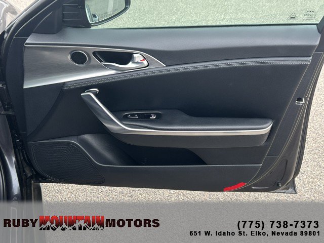 Used 2022 Kia Stinger GT1 AWD/4WD image 26