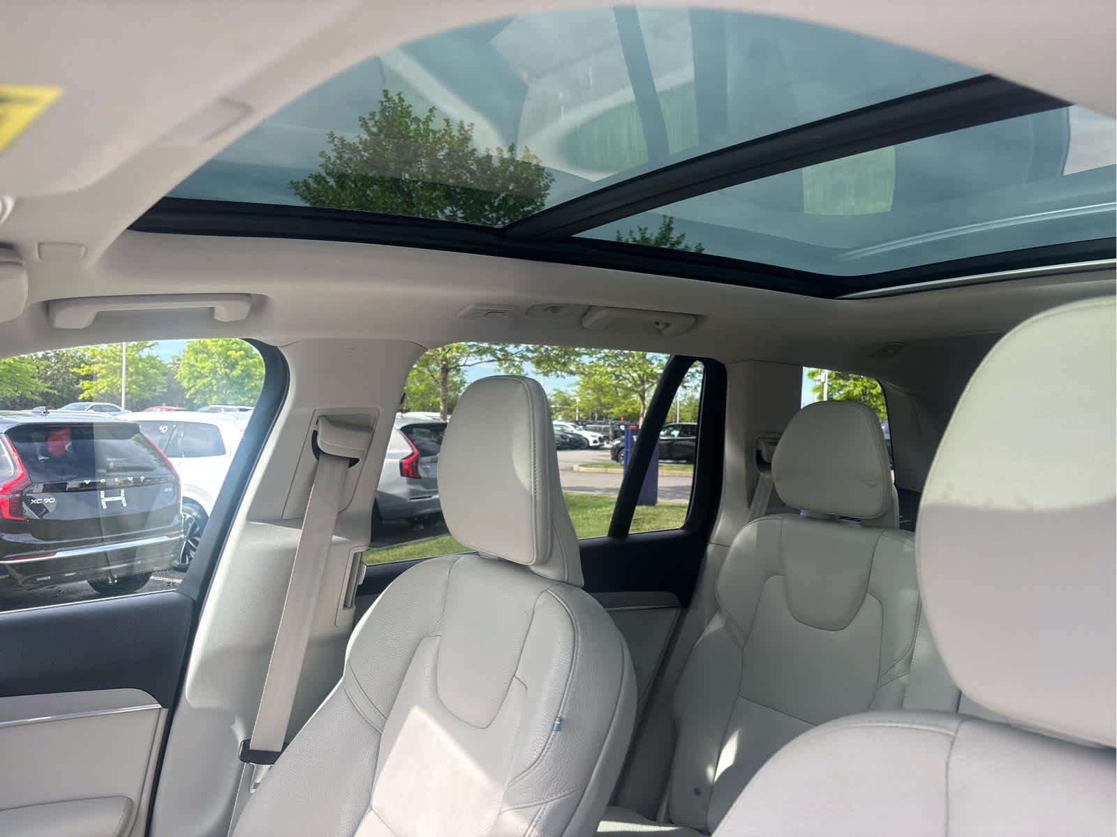 Used 2023 Volvo XC90 B5 Core w/ Protection Package Premier AWD/4WD image 26