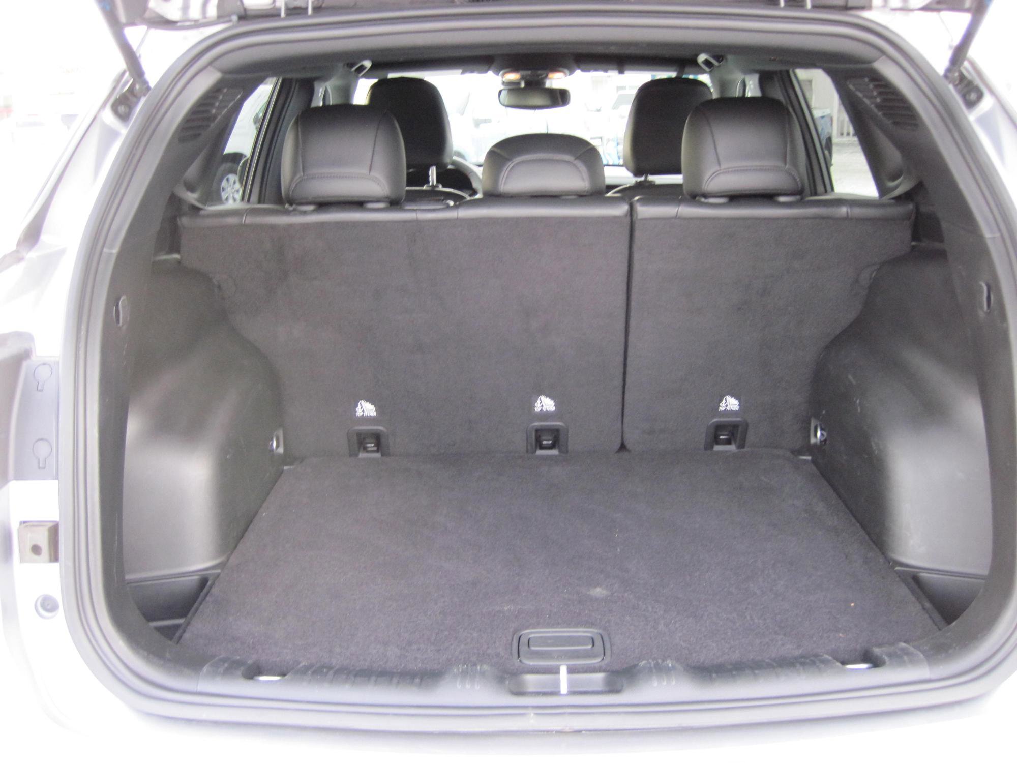 Used 2023 Jeep Compass Trailhawk image 6