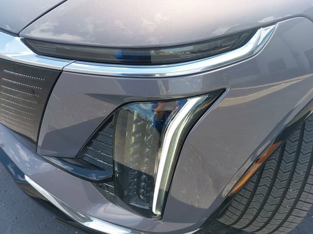 Used 2026 Cadillac Vistiq Luxury image 34