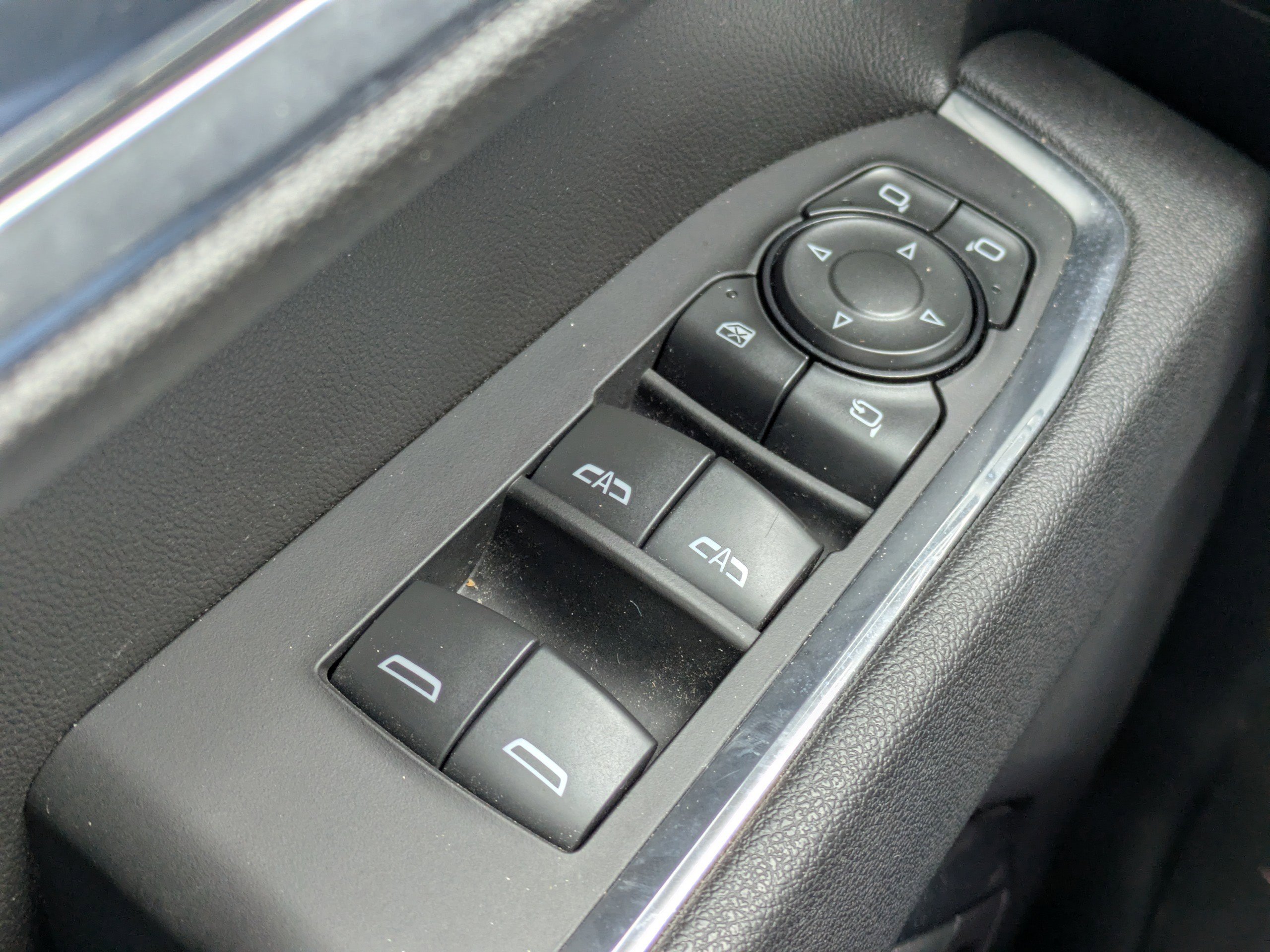 Certified 2025 GMC Sierra 1500 SLT AWD/4WD image 28