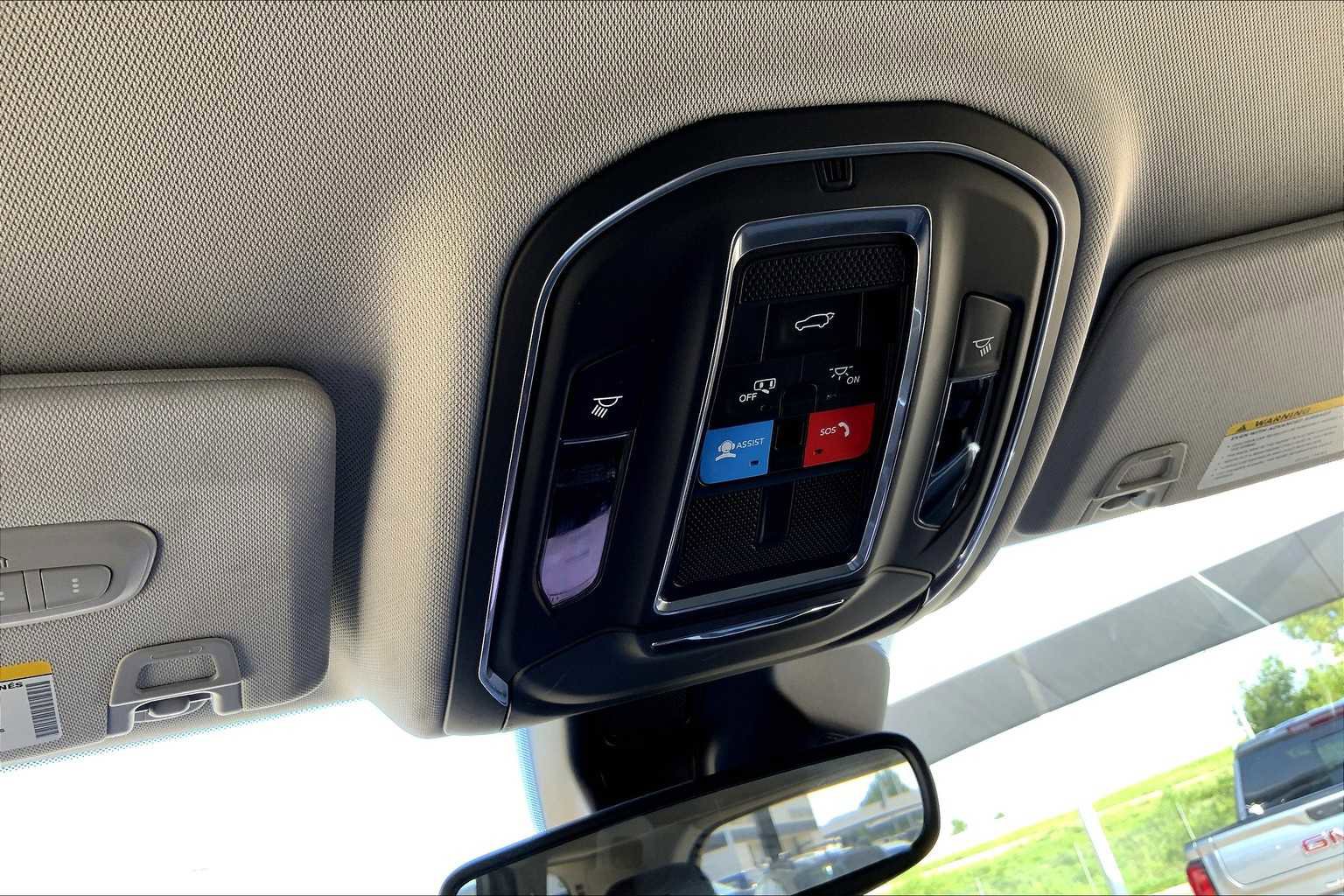 Used 2024 Jeep Grand Cherokee Limited image 29