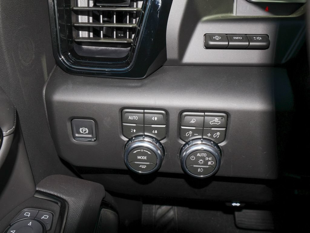 New 2026 GMC Sierra 2500 AT4X w/ LPO, Black Badging Package AWD/4WD image 26