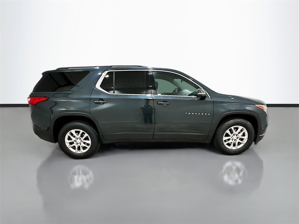 Used 2021 Chevrolet Traverse LT image 8