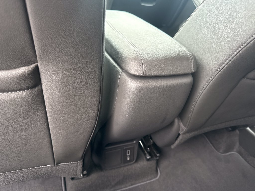 Certified 2024 Buick Encore GX Sport Touring FWD image 12