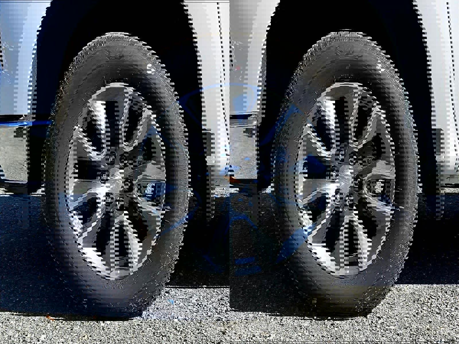 New 2025 Chevrolet Silverado 1500 LT image 8