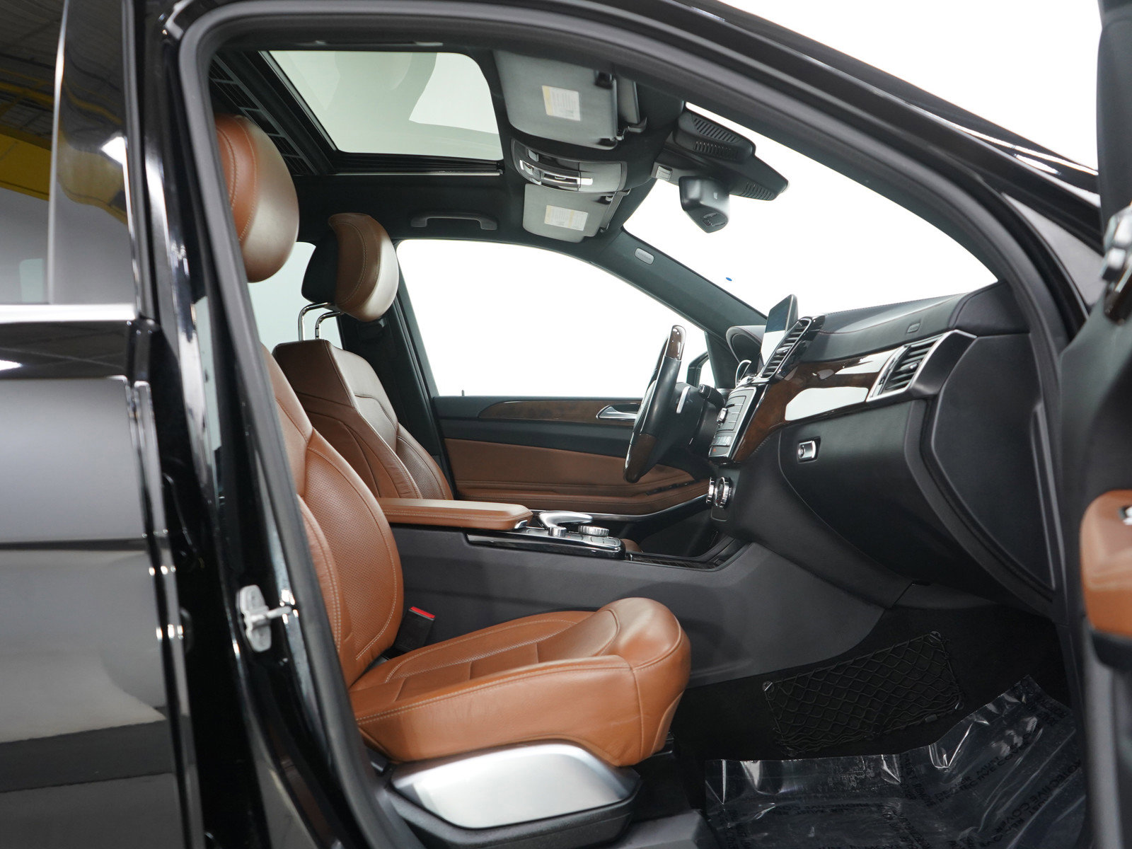 Used 2018 Mercedes-Benz GLS 550 4MATIC image 11