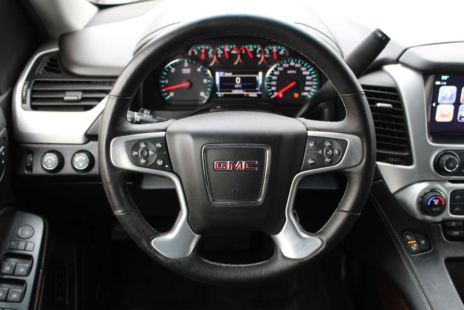 Used 2018 GMC Yukon SLT w/ Open Road Package image 15