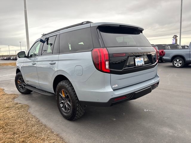 Used 2025 Ford Expedition Tremor image 5