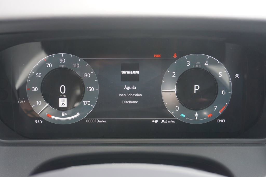 New 2026 Land Rover Range Rover Velar Dynamic SE image 11