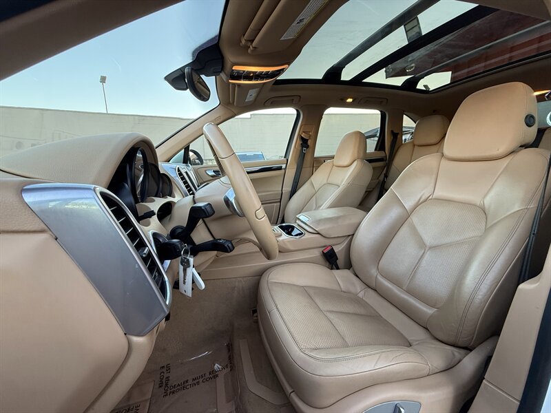 Used 2014 Porsche Cayenne Diesel AWD/4WD image 20