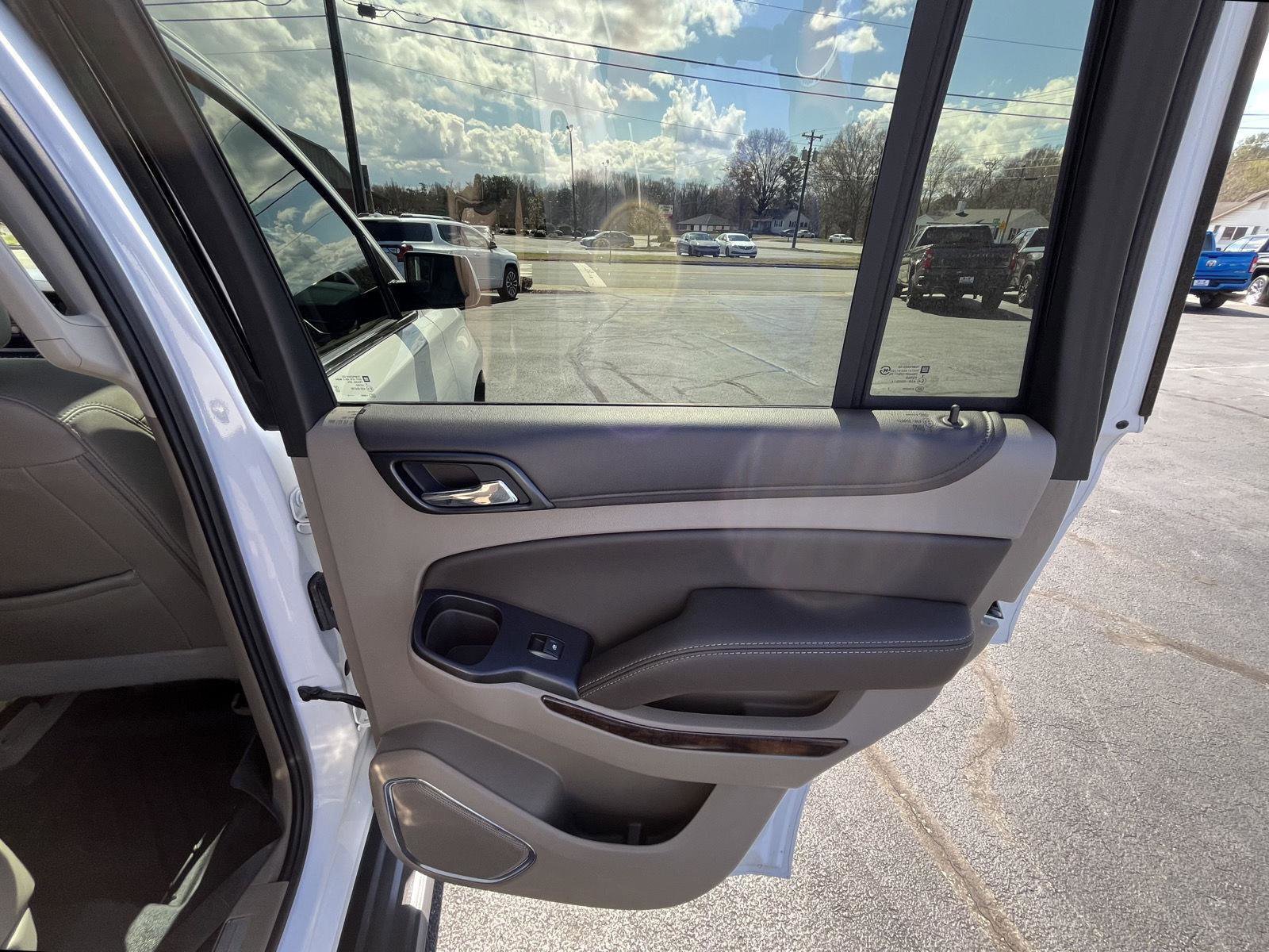 Used 2018 Chevrolet Tahoe LT image 18