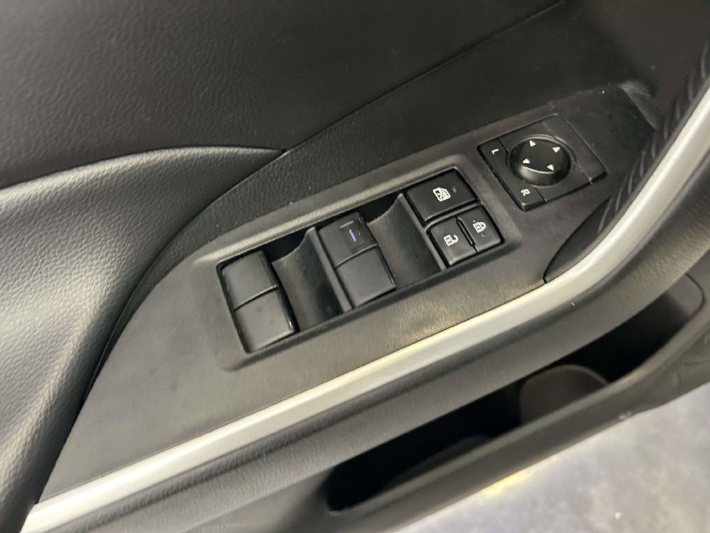 Used 2024 Toyota RAV4 LE AWD/4WD image 17