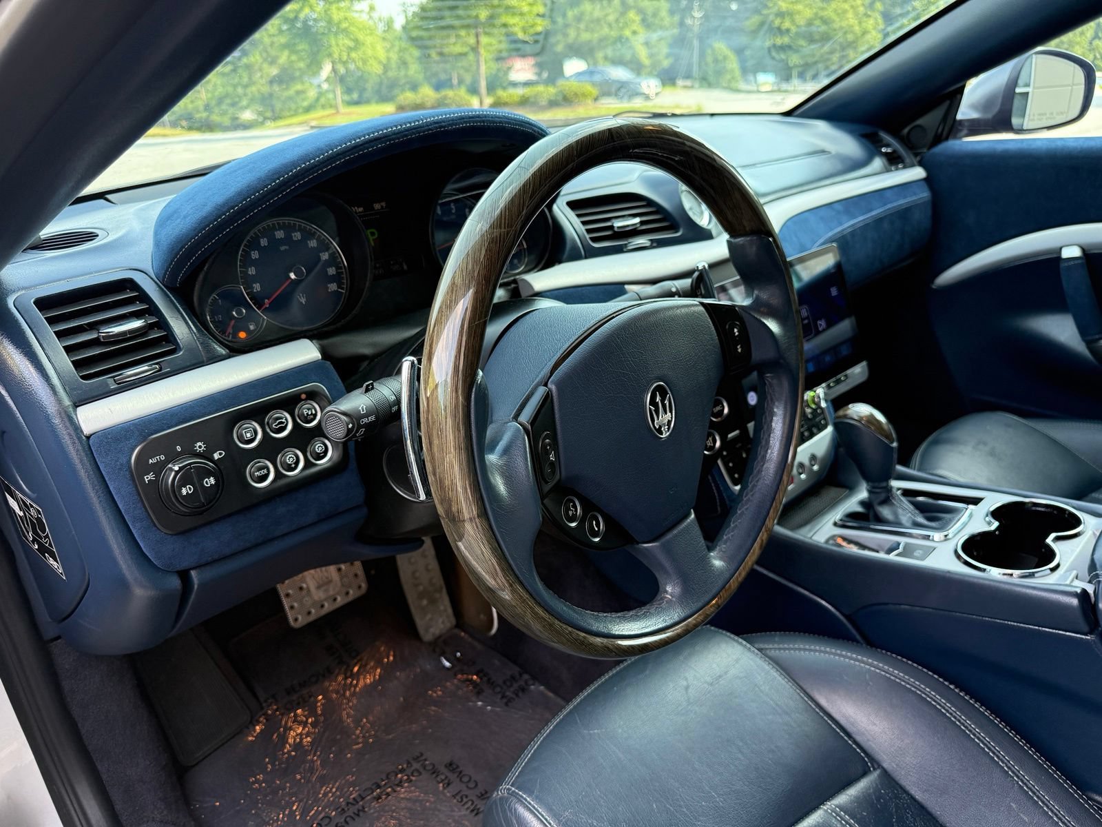 Used 2013 Maserati GranTurismo Convertible RWD image 22