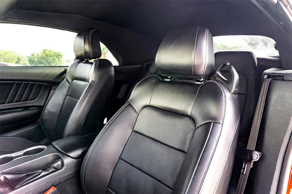 Used 2023 Ford Mustang Convertible image 13
