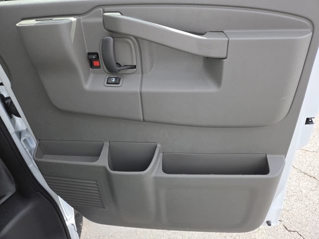New 2026 Chevrolet Express 2500 w/ Driver Convenience Package RWD image 19