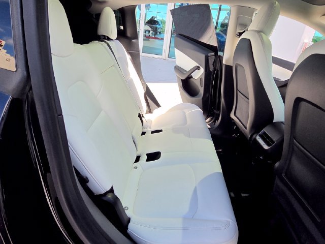 Used 2020 Tesla Model Y Long Range AWD/4WD image 24