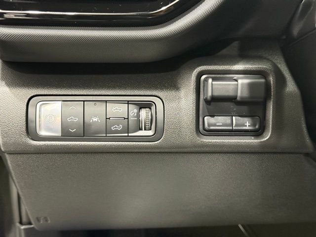 Used 2024 Chevrolet Silverado EV RST image 33