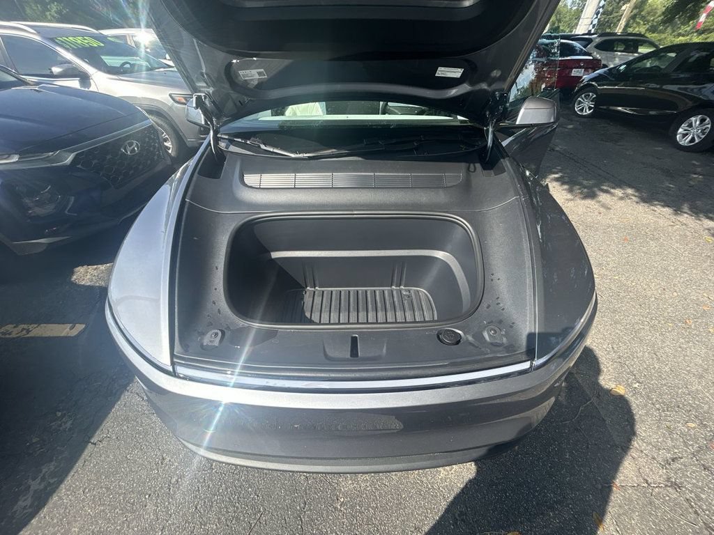 Used 2026 Tesla Model Y 2WD image 11