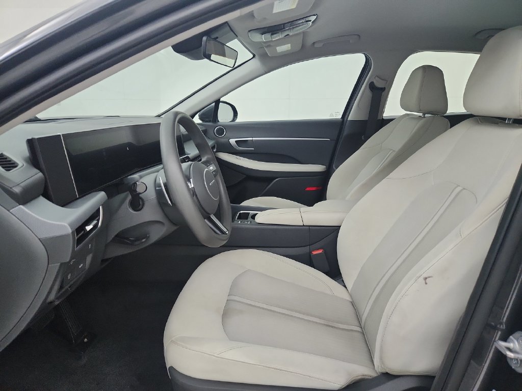 Used 2025 Hyundai Sonata SEL FWD image 19
