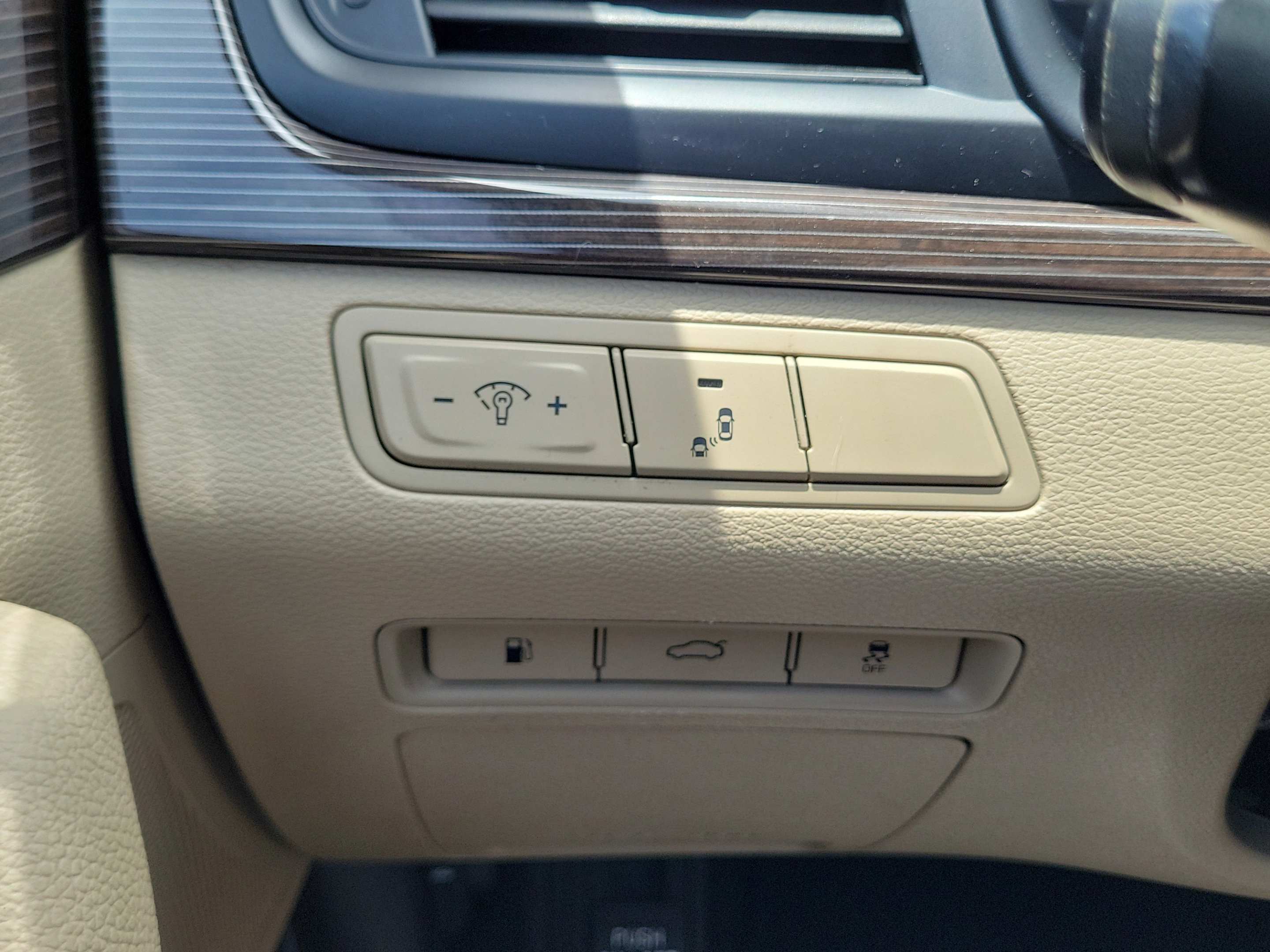 Used 2018 Hyundai Sonata Limited FWD image 28