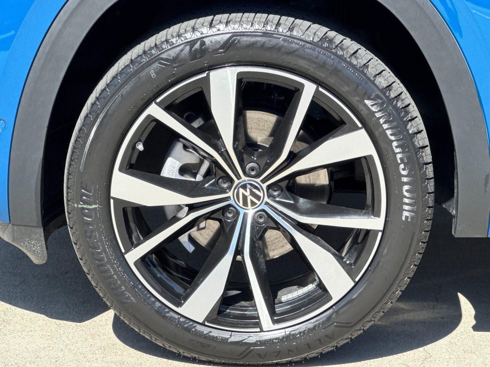 New 2026 Volkswagen Atlas SEL Premium R-Line AWD/4WD image 25