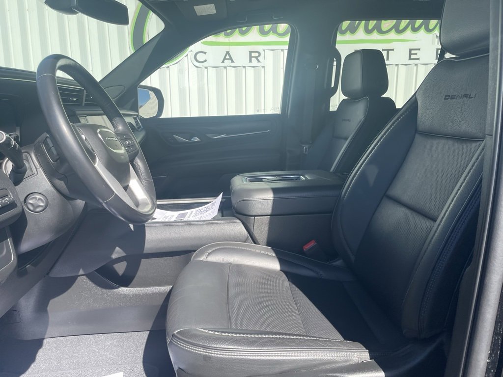 Used 2022 GMC Yukon Denali image 14