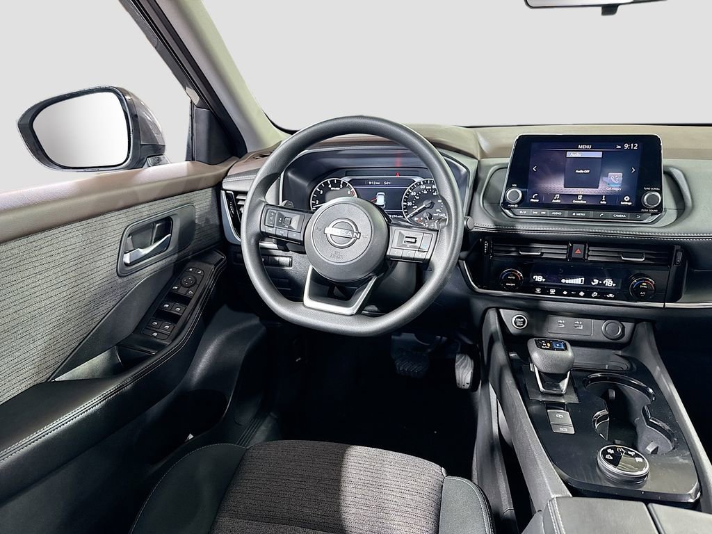 Used 2022 Nissan Rogue SV image 14