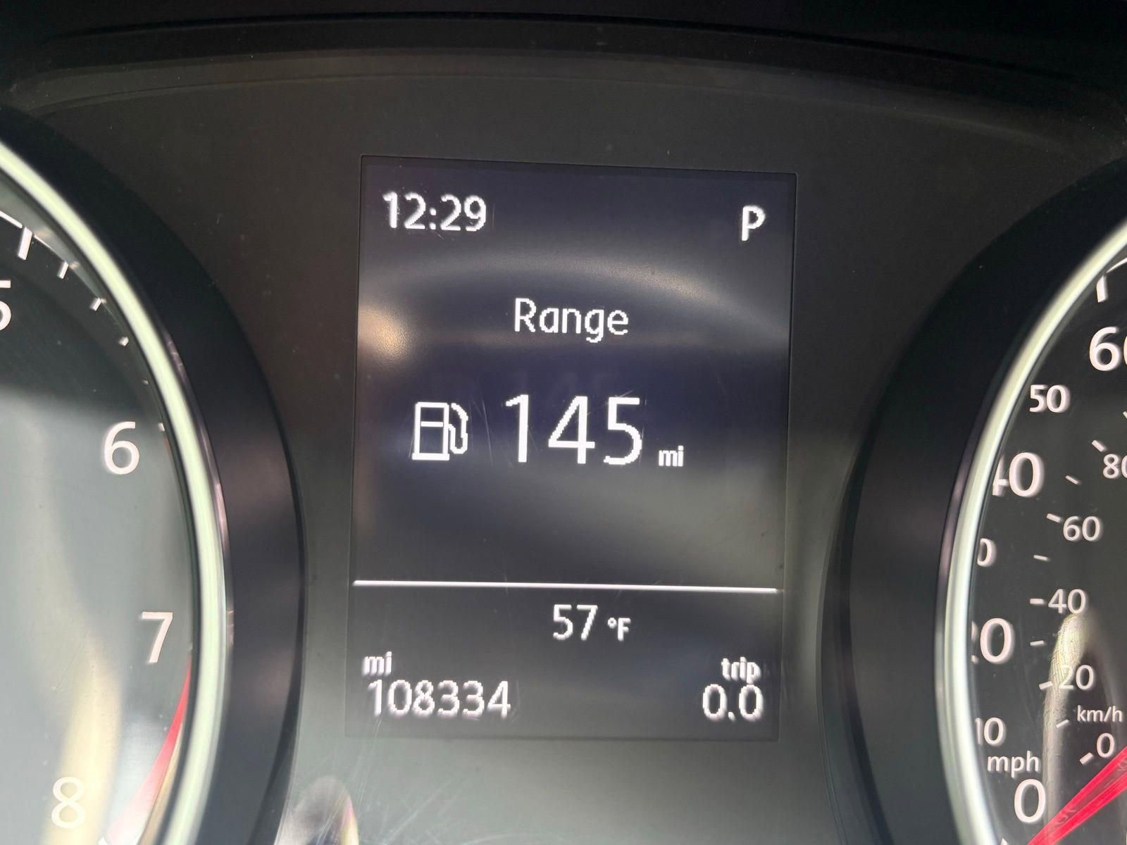 Used 2019 Volkswagen Golf S image 28