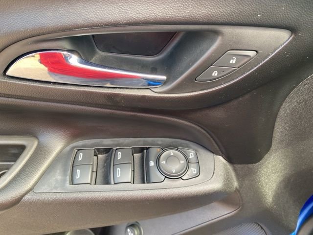 Used 2019 Chevrolet Equinox LT w/ Sun & Navigation Package image 18