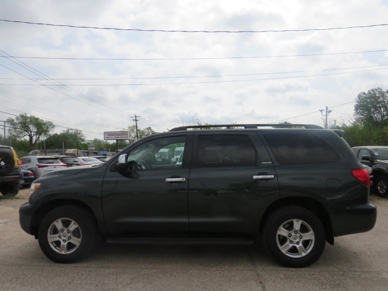 Used 2008 Toyota Sequoia Limited AWD/4WD image 8