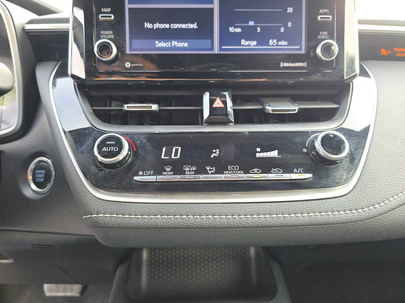 Used 2021 Toyota Corolla SE image 29