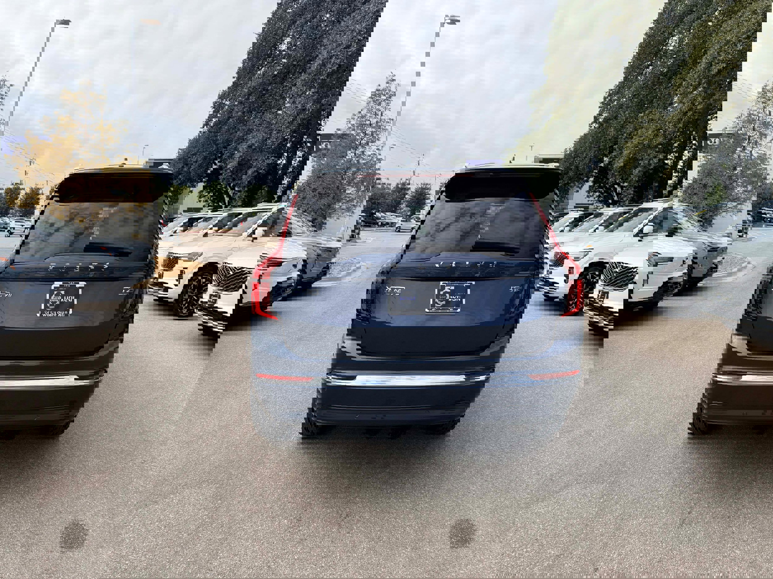 New 2026 Volvo XC90 B6 Ultra w/ Protection Package image 5