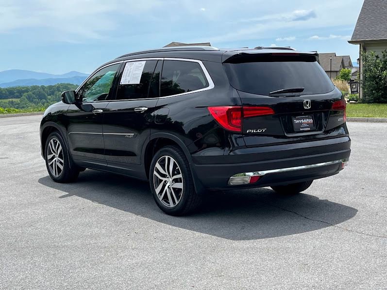 Used 2017 Honda Pilot Touring image 24